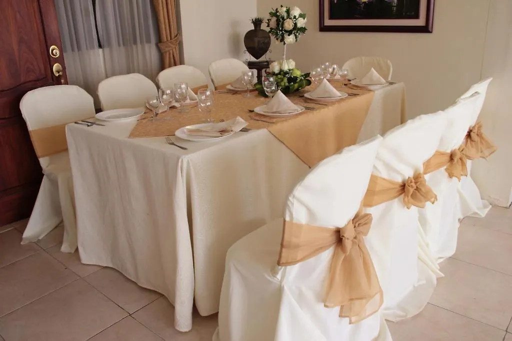 Jardines Del Rio Hotel Loja 4*,